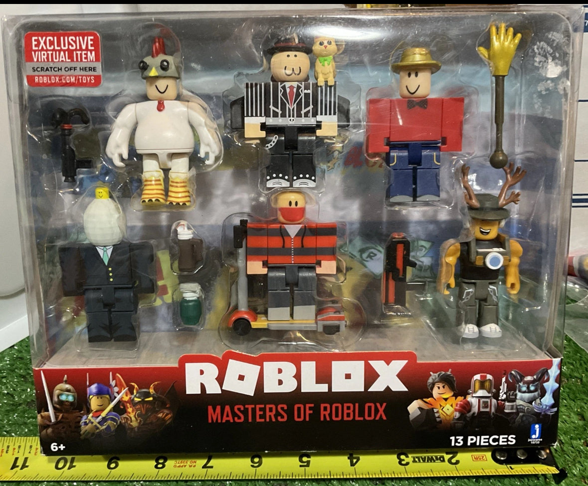 Roblox Action Collection - Masters of Roblox Six Figure Pack [Includes Exclusive Virtual Item]